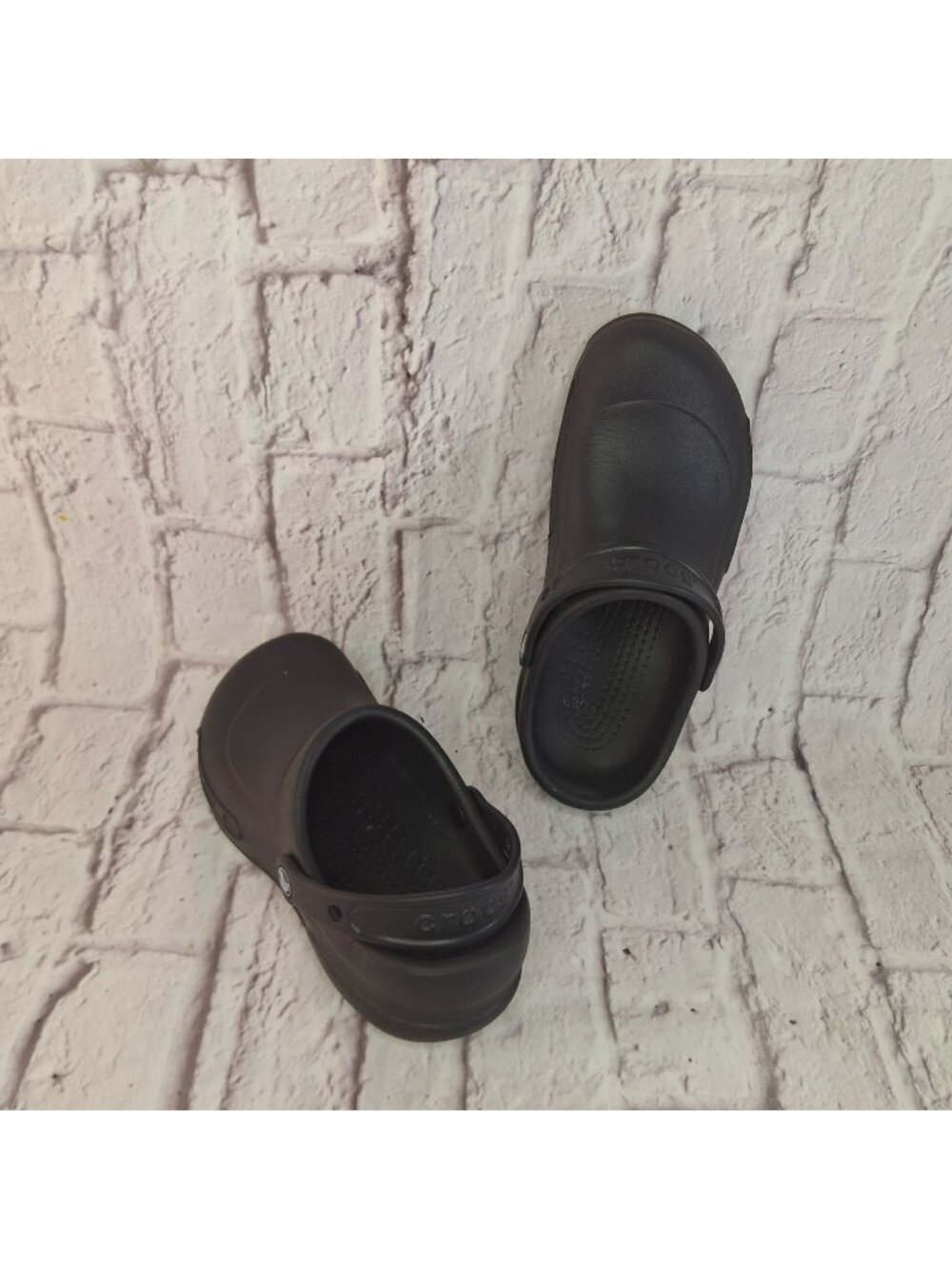 Crocs Black Bistro Clogs Slip-Resistant Work Shoes Size M8/W10 Cook Shoes - Picture 2 of 7